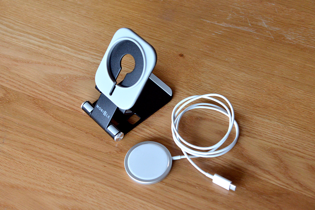 Apple純正のMagSage充電器をさらに便利にするケーススタンド | 株式 ...