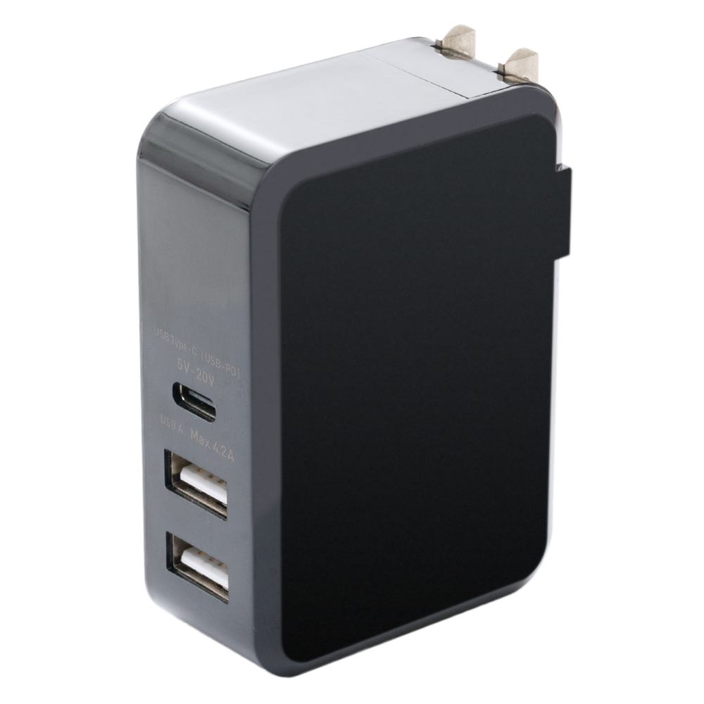 USB PD対応（45W） USB-ACアダプタ 3ポートタイプ [IPA-C02]